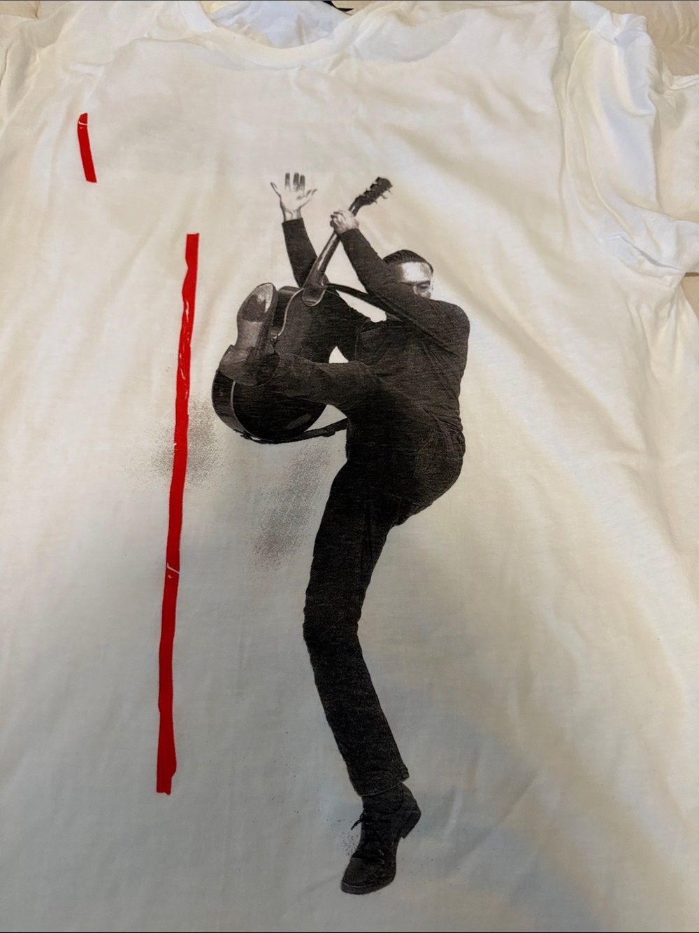 Gildan White Crew Neck Tee with Black Brand Tag Bryan Adam’s US tour T-shirt